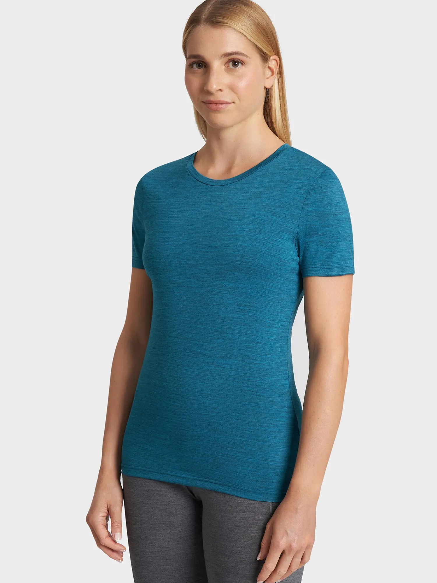 Sale Rewoolution CHERRY - t-shirt in merino jersey 140 gr per donna in colore blu