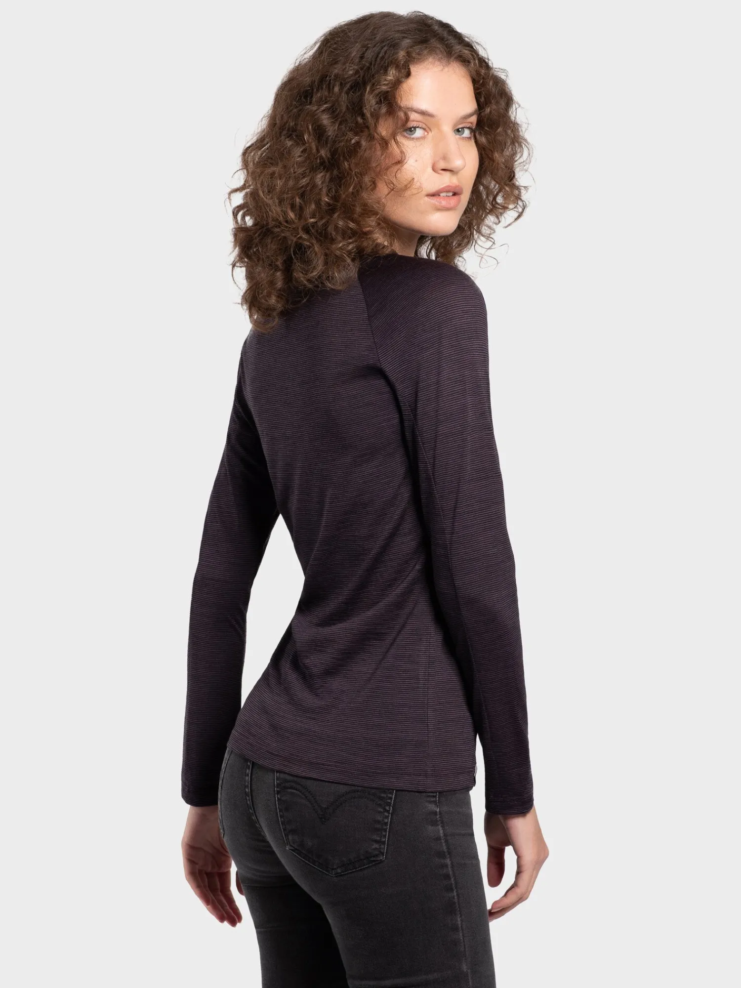 Outlet Rewoolution HAAST - t-shirt 140 gr per donna in colore viola