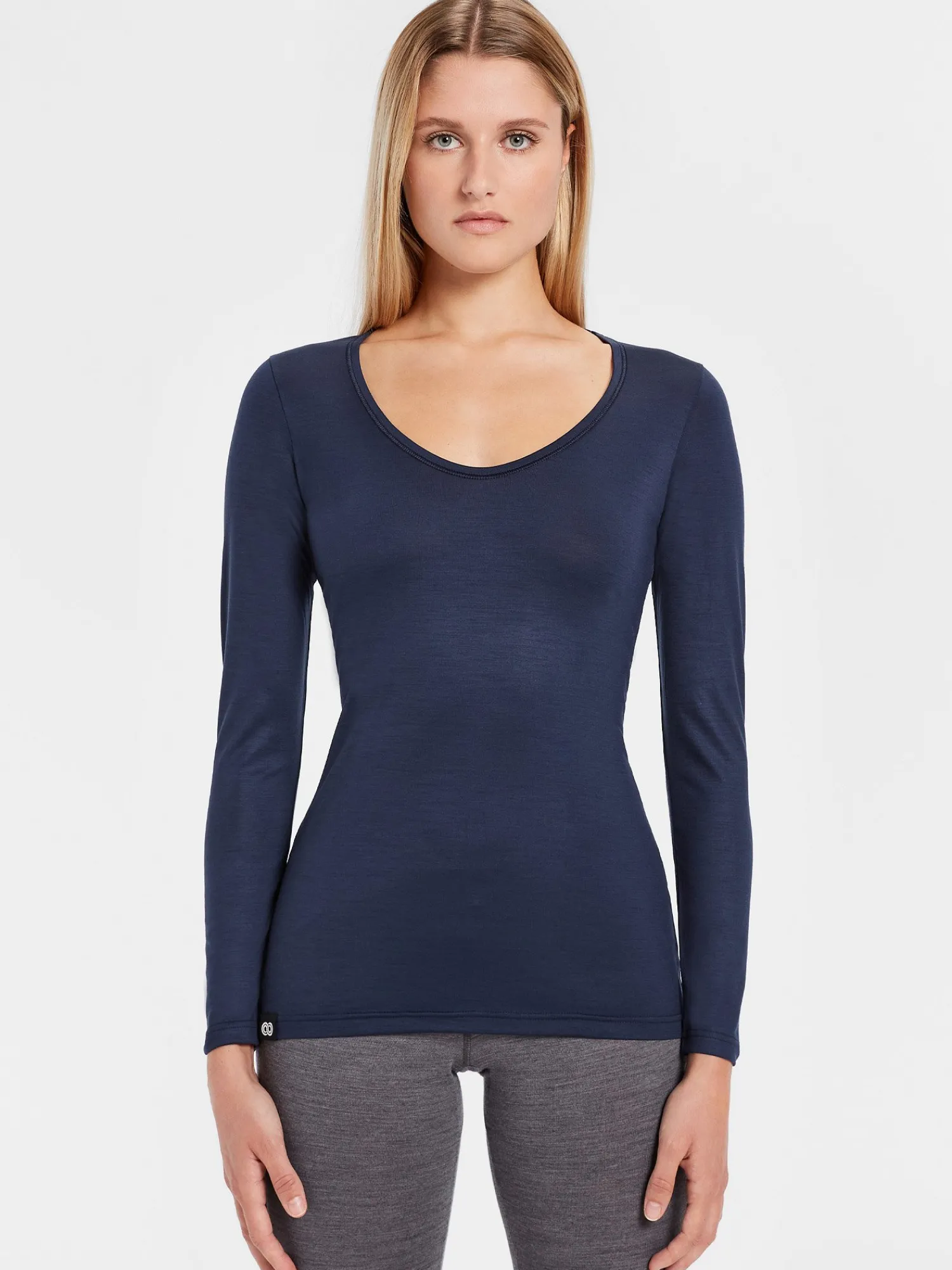 Sale Rewoolution ROXBY - t-shirt in merino jersey 140 gr per donna in colore blu